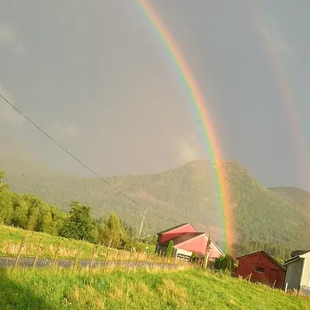 Small Farm In Bjorheimsbygd, 30 Min From Preikestolen Holiday home *